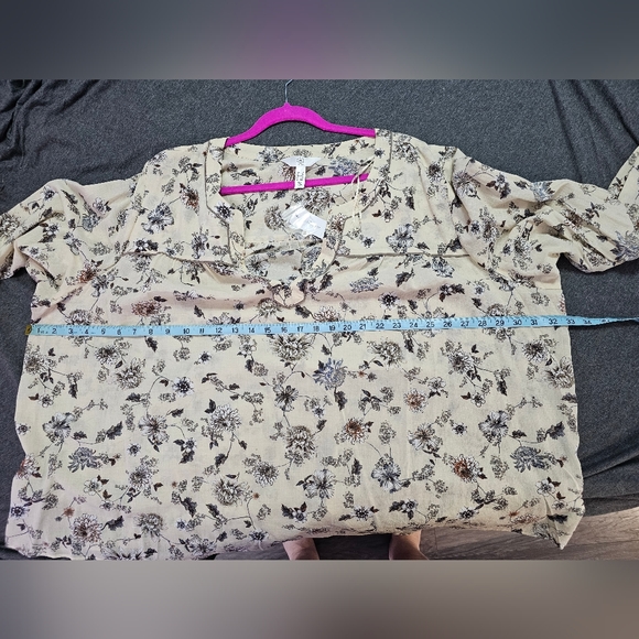 Floral blouse from Addition Elle, NWT - Picture 6 of 8